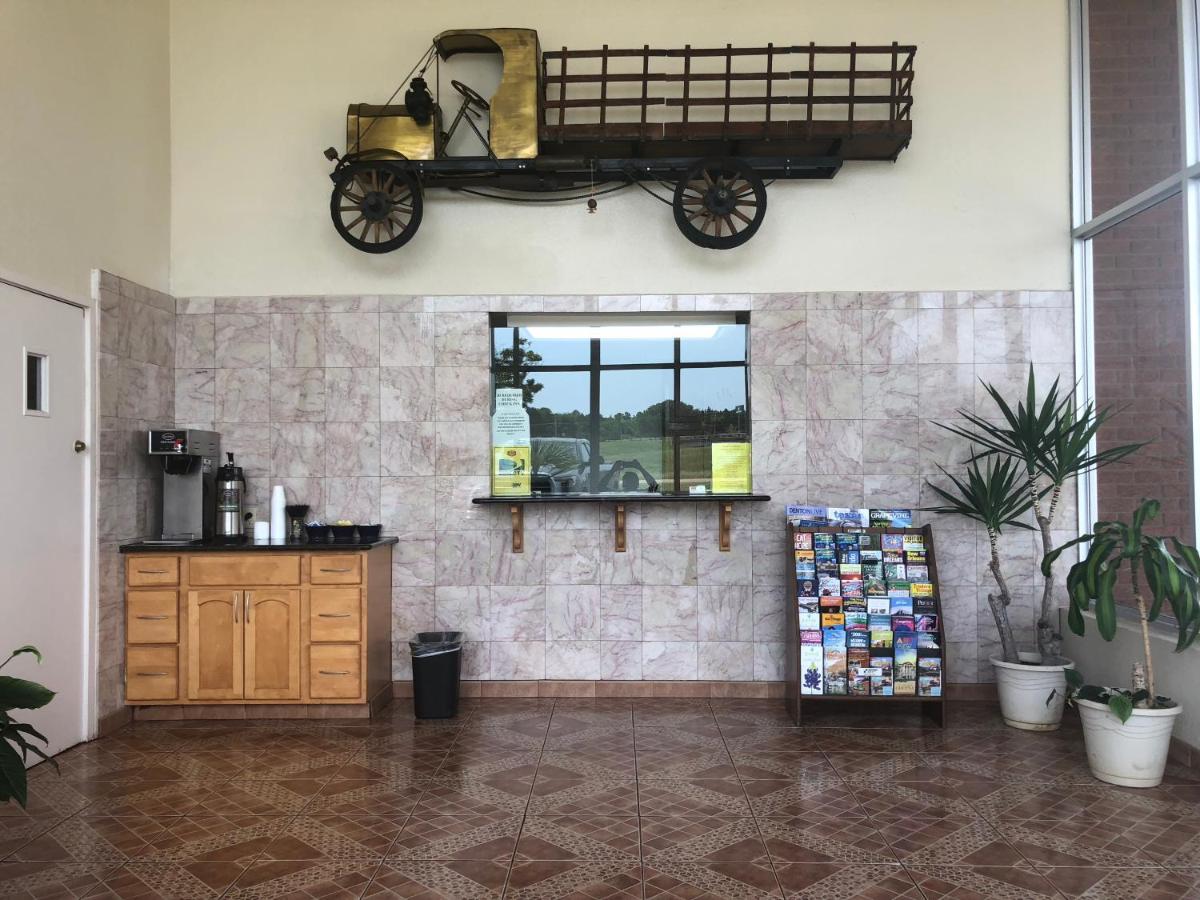 Mid Continent Inn — photo 4
