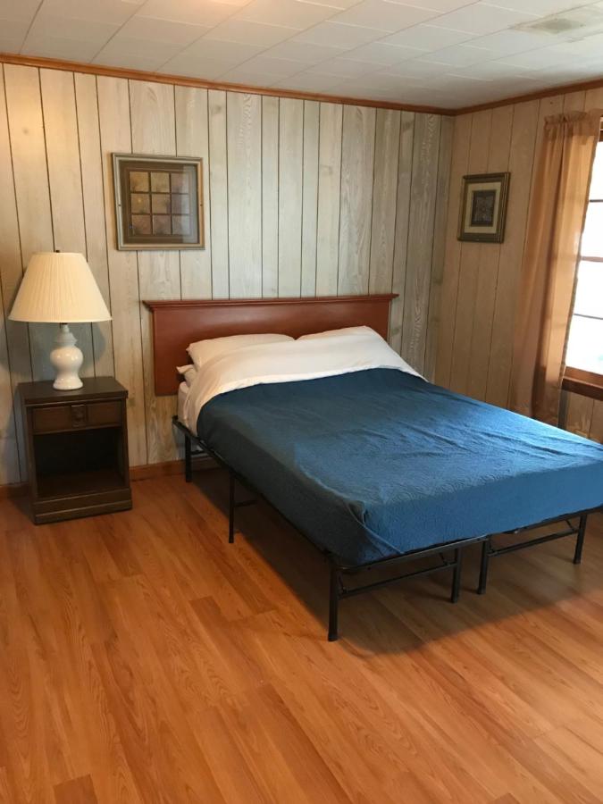 Hillside Motel — photo 22