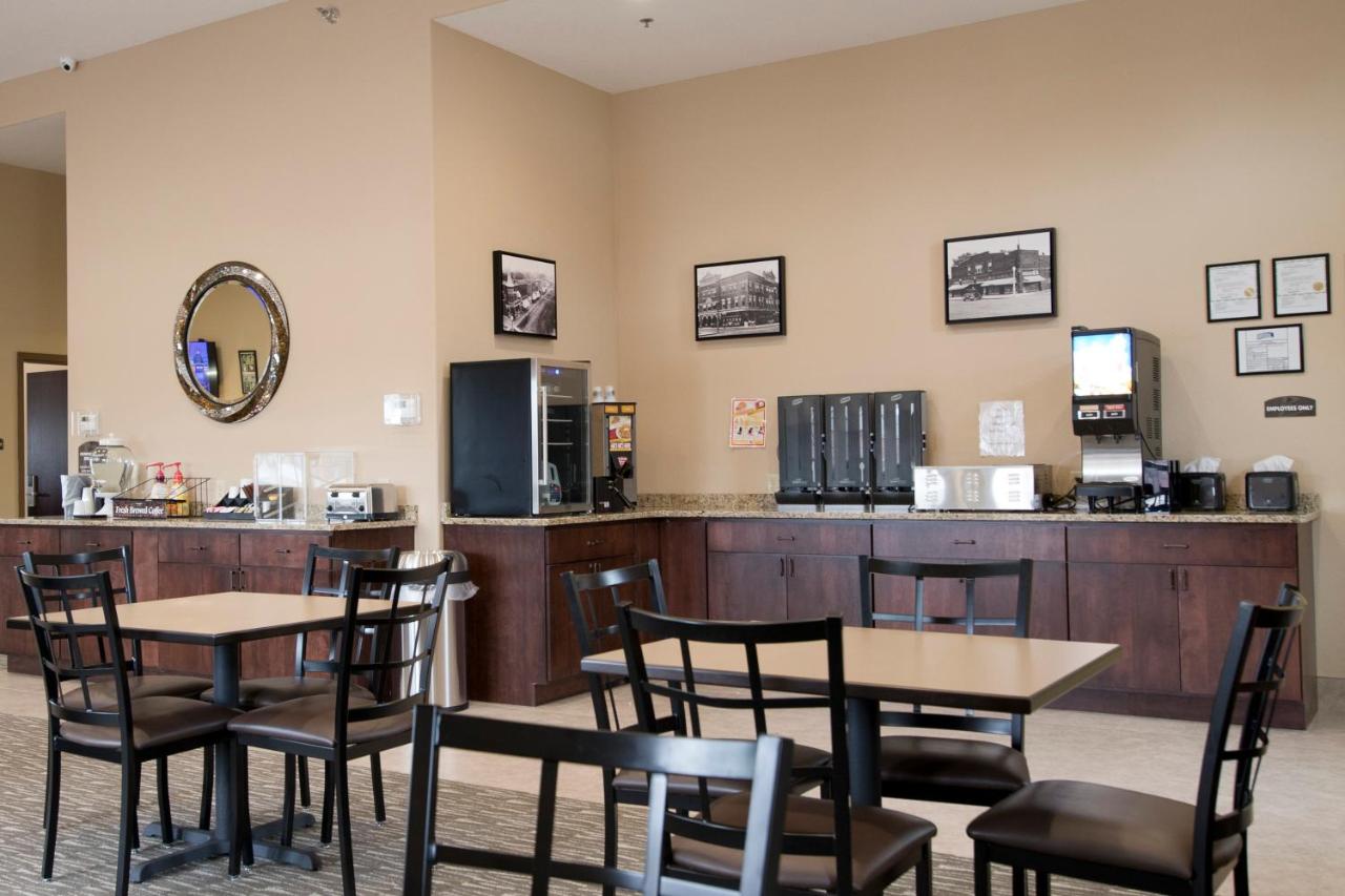 Cornerstone Inn & Suites Oelwein — photo 6