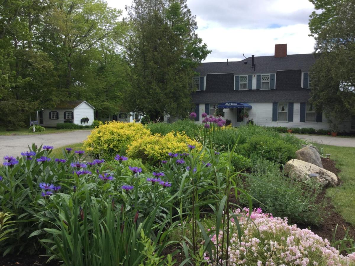 High Tide Inn on the Ocean, Motel and Cottages — photo 17