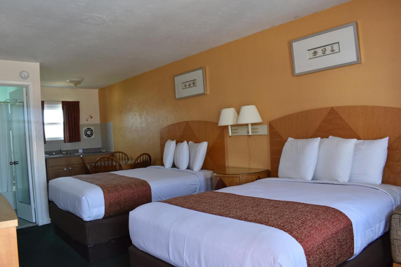 Blue Water Motel — photo 10