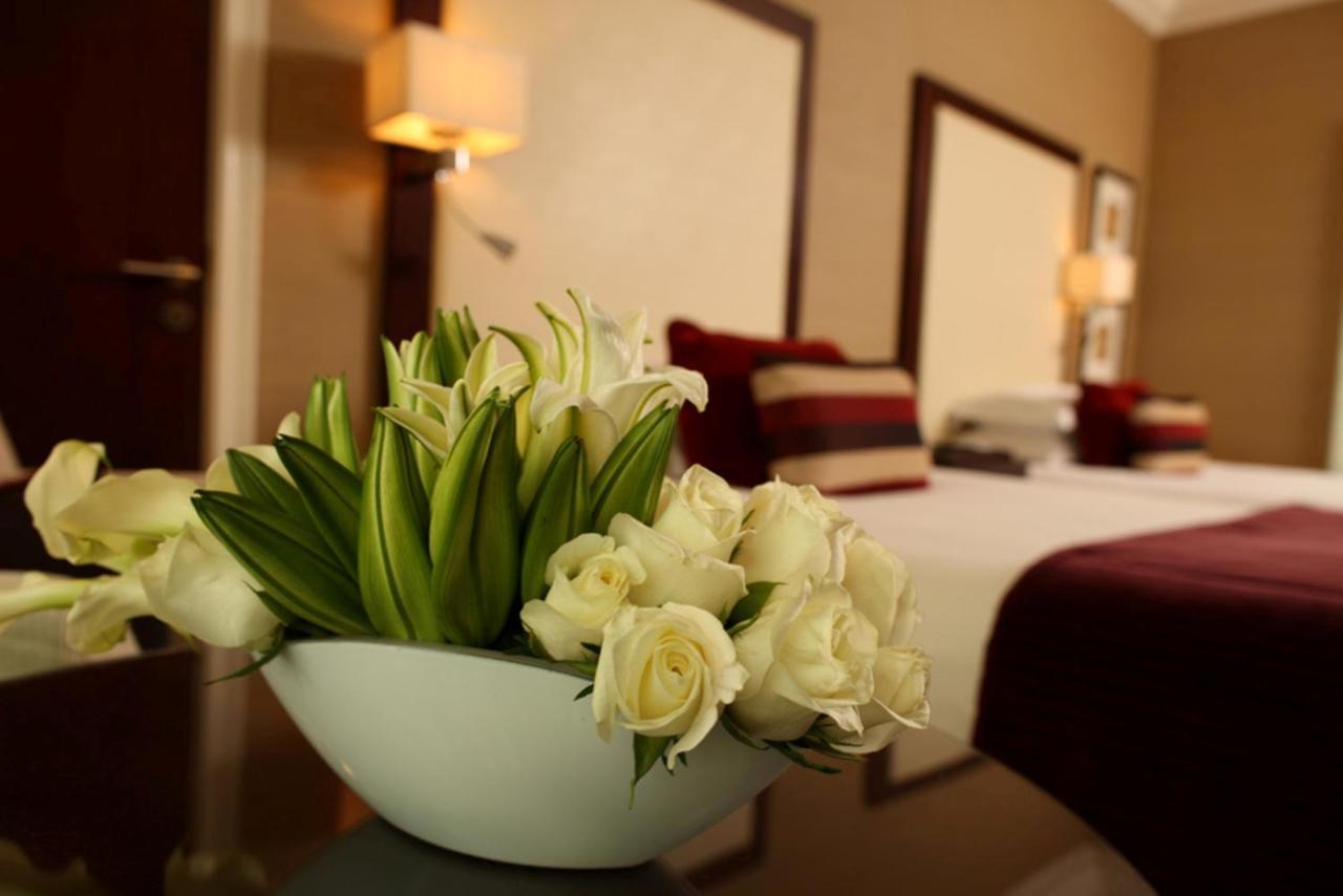 Mövenpick Grand Al Bustan photo