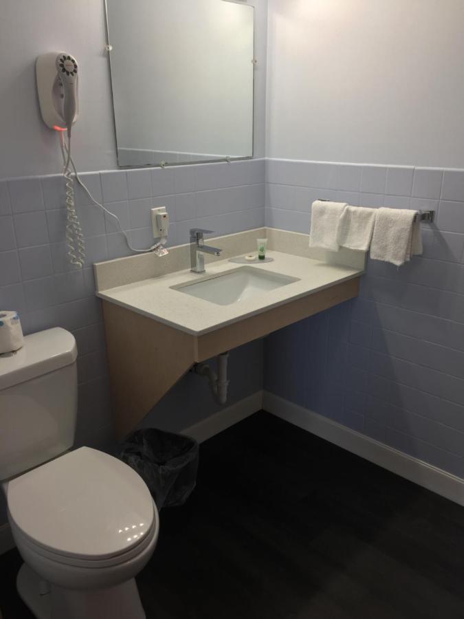 Travelodge by Wyndham Spirit Lake/Okoboji — photo 15