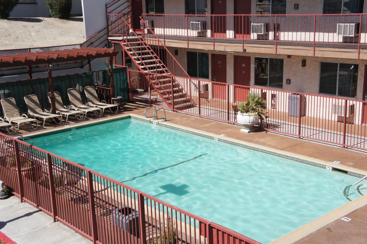 Park Avenue Inn Victorville — photo 4