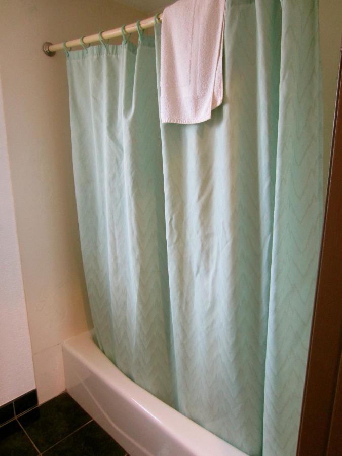 Deluxe Inn — photo 7