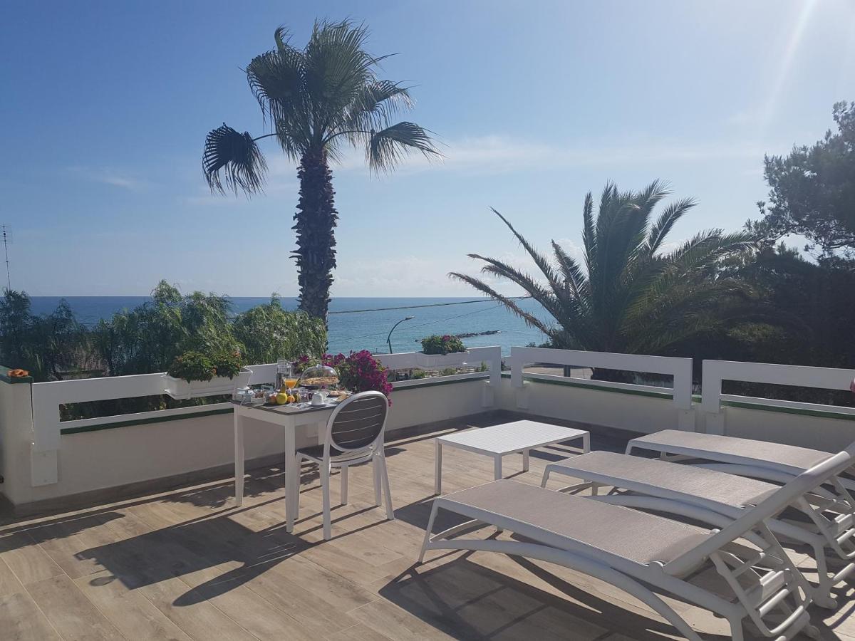 Image: B&B TORRE AZUL FRONTEMARE - Bisceglie