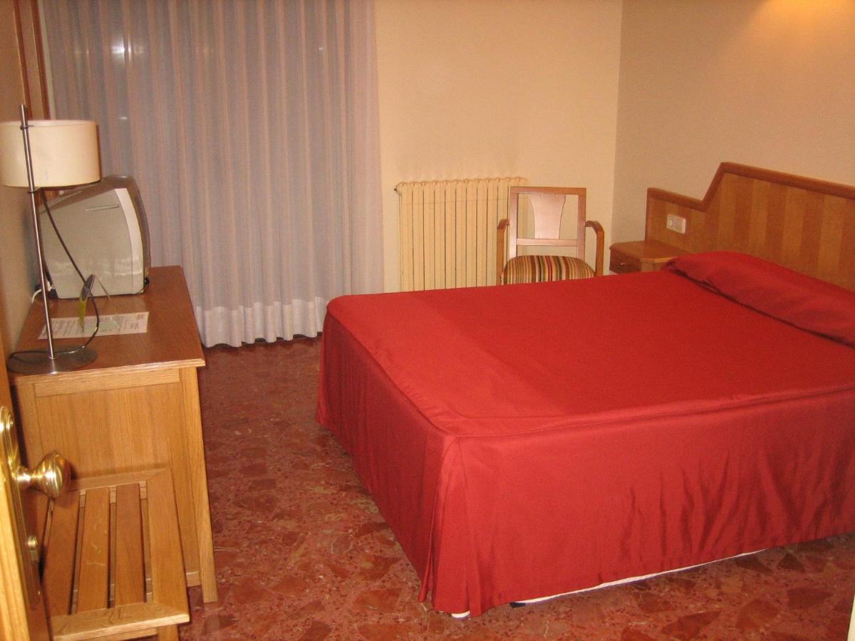 Hotel Chané, La Puebla de Alfindén – Precios actualizados 2022