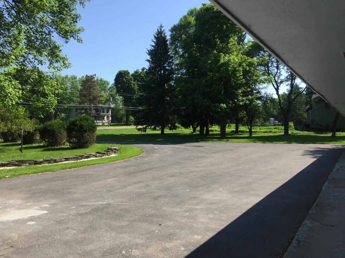 Nightshade Inn & Gardens — photo 14