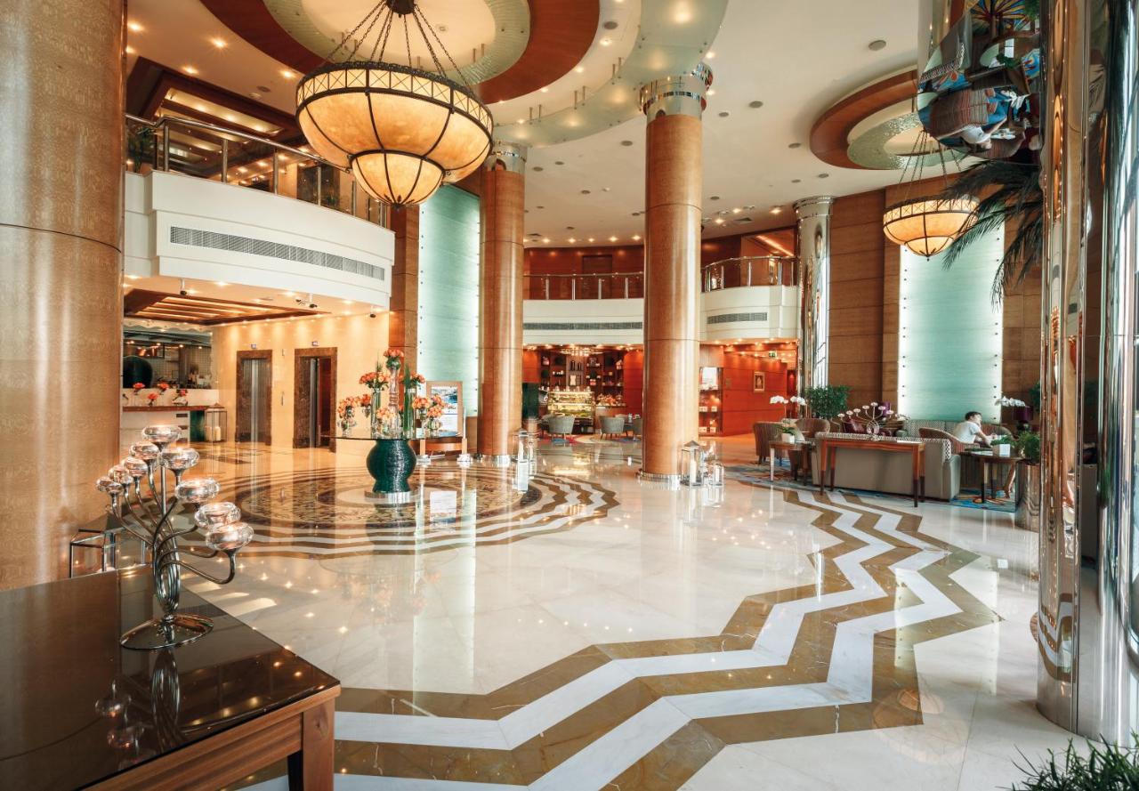 Swissôtel Al Murooj Dubai photo