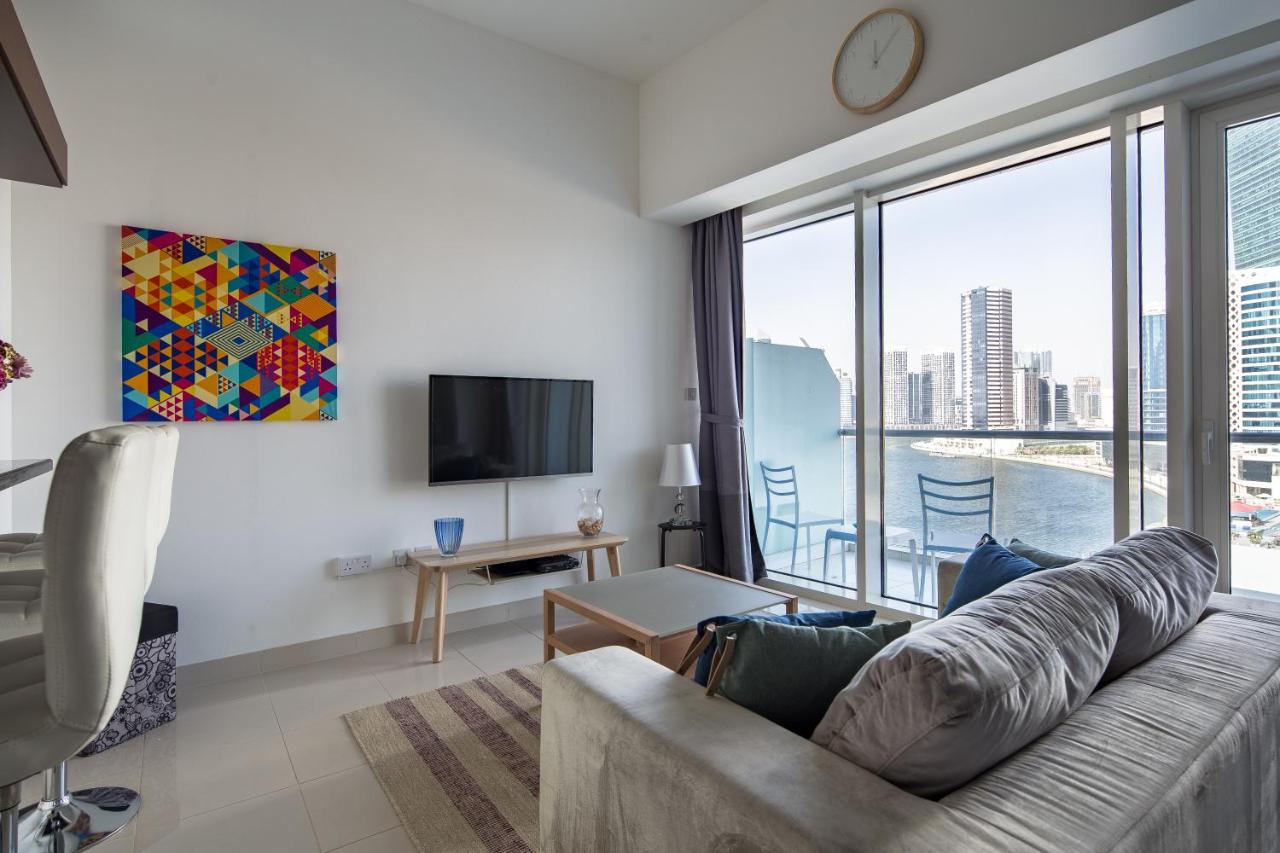 Frank Porter - West Wharf, Dubai – Updated 2022 Prices