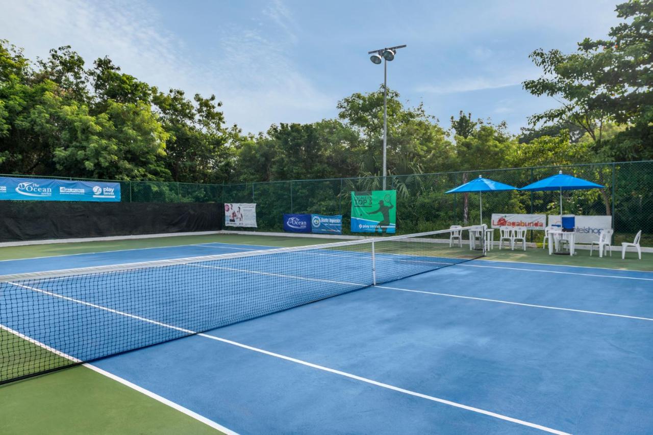 Tennis court: Ocean Maya Royale Adults Only - All Inclusive