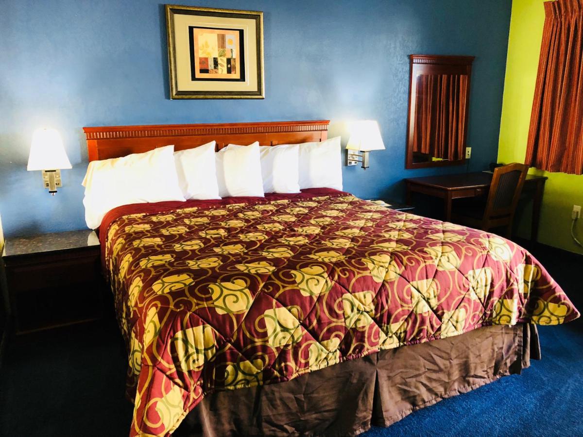 Encore Motel — photo 24