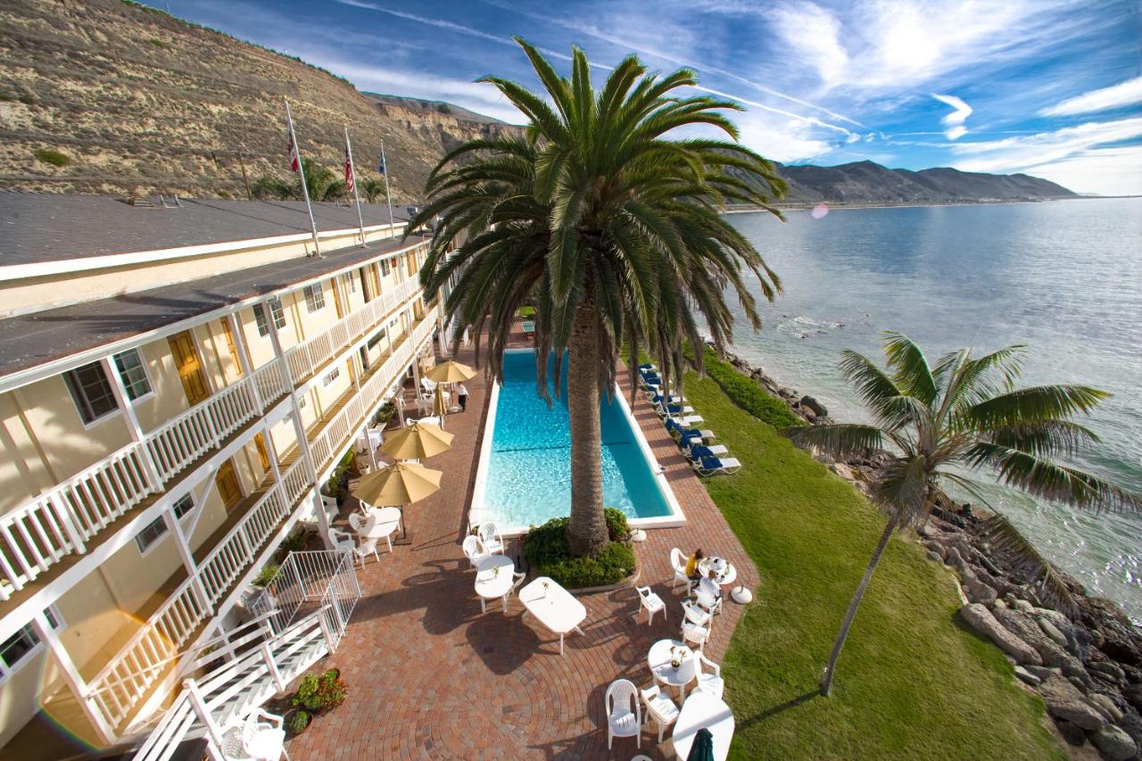 Beach: Cliff House Inn