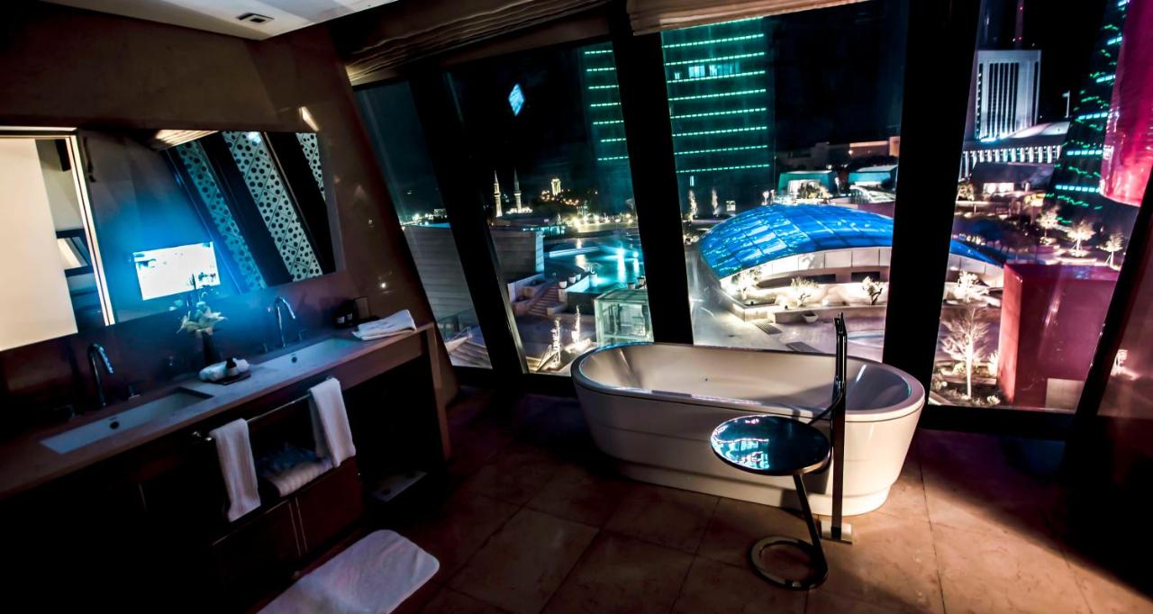 Apartments by Fairmont Baku Flame Towers photo