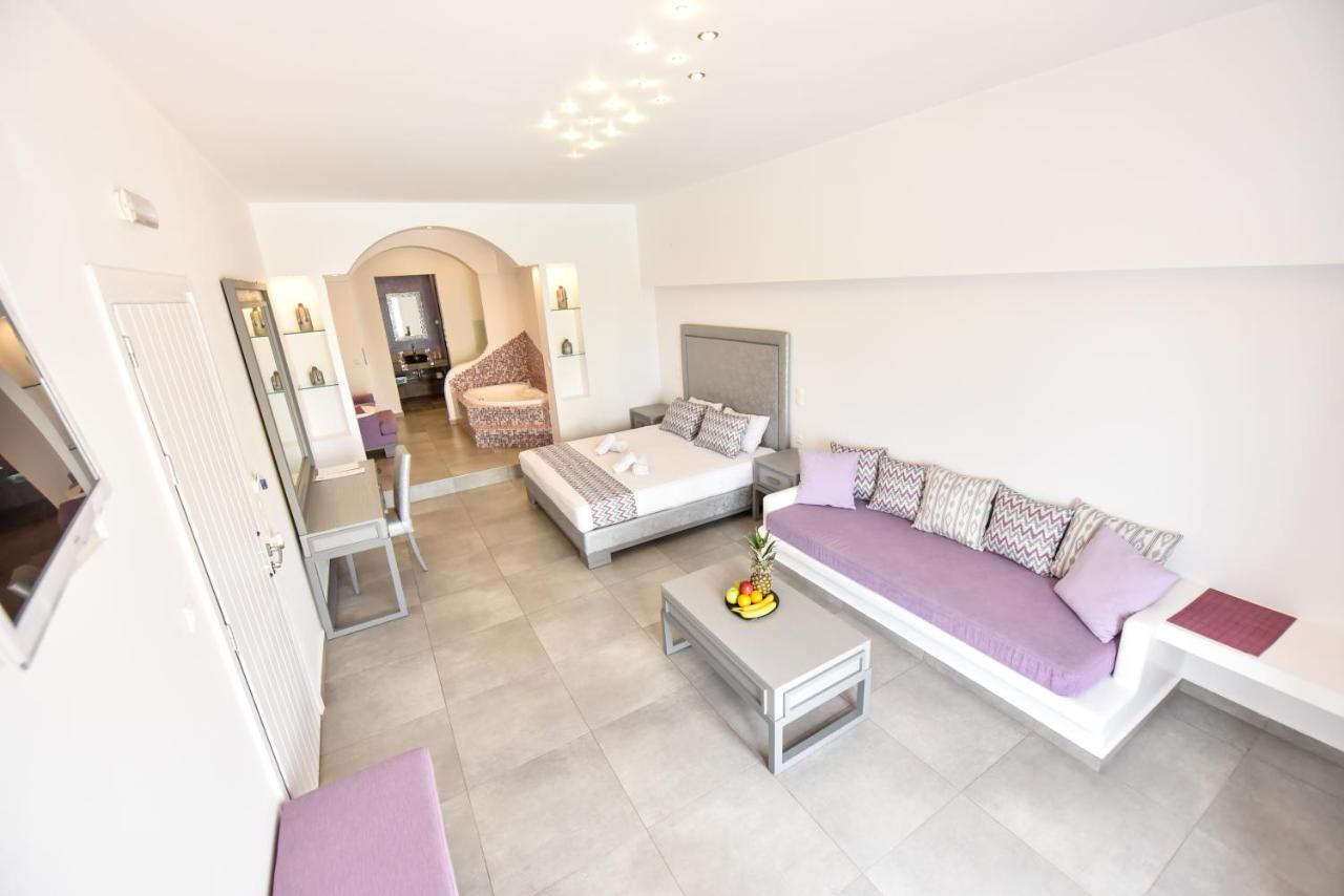 Queen Boutique Suites - 5