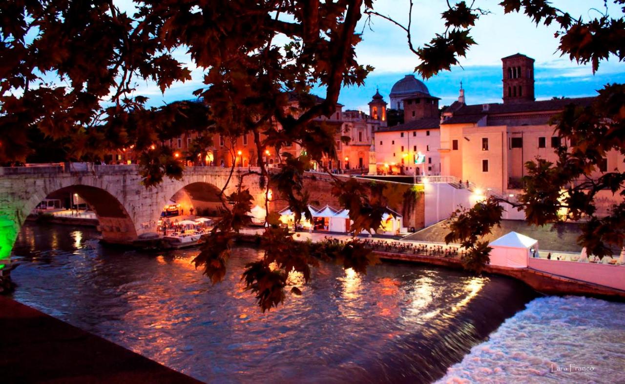 Asher's House Colosseum - 5