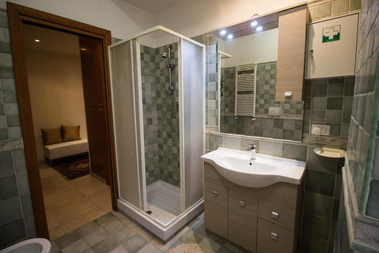 Asher's House Colosseum - 3