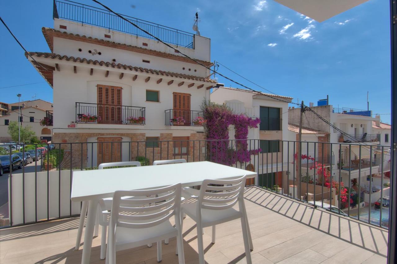Sant Roc Apartments a Minute From The Beach, Calella de ...