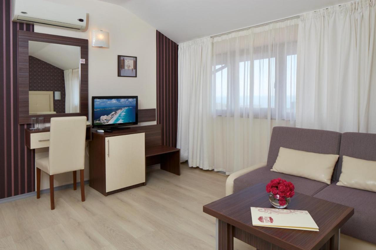 Relax Holiday Complex & Spa photo