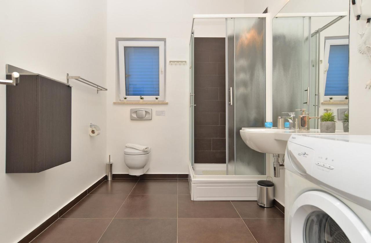 Villa 1519 photo