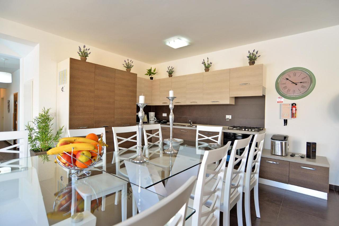 Villa 1519 photo