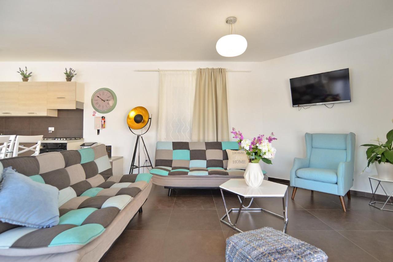 Villa 1519 photo