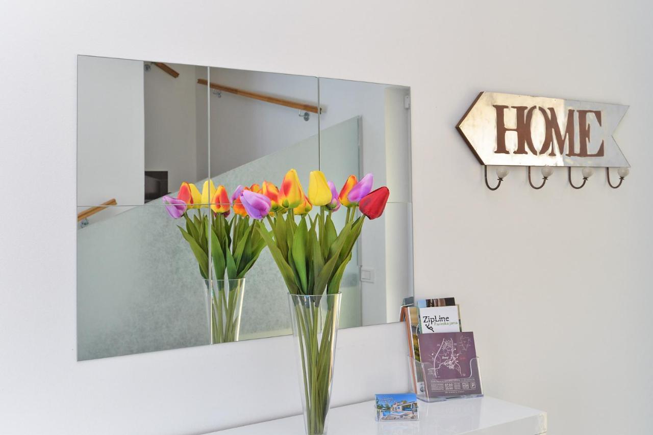 Villa 1519 photo