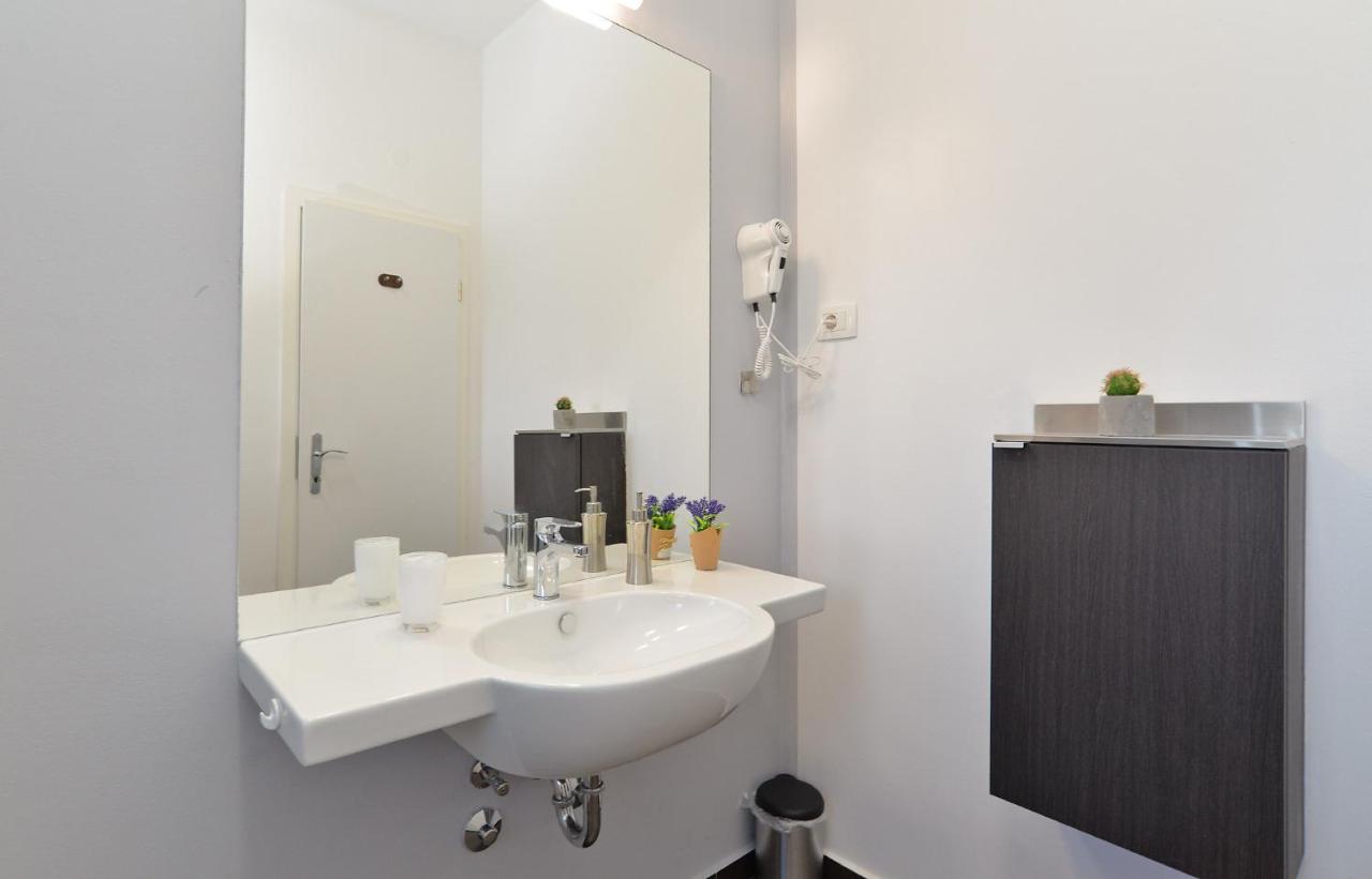 Villa 1519 photo
