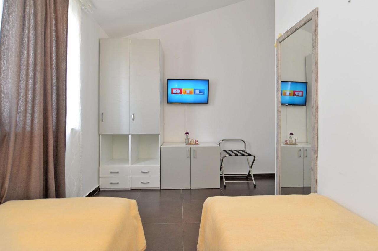 Villa 1519 photo