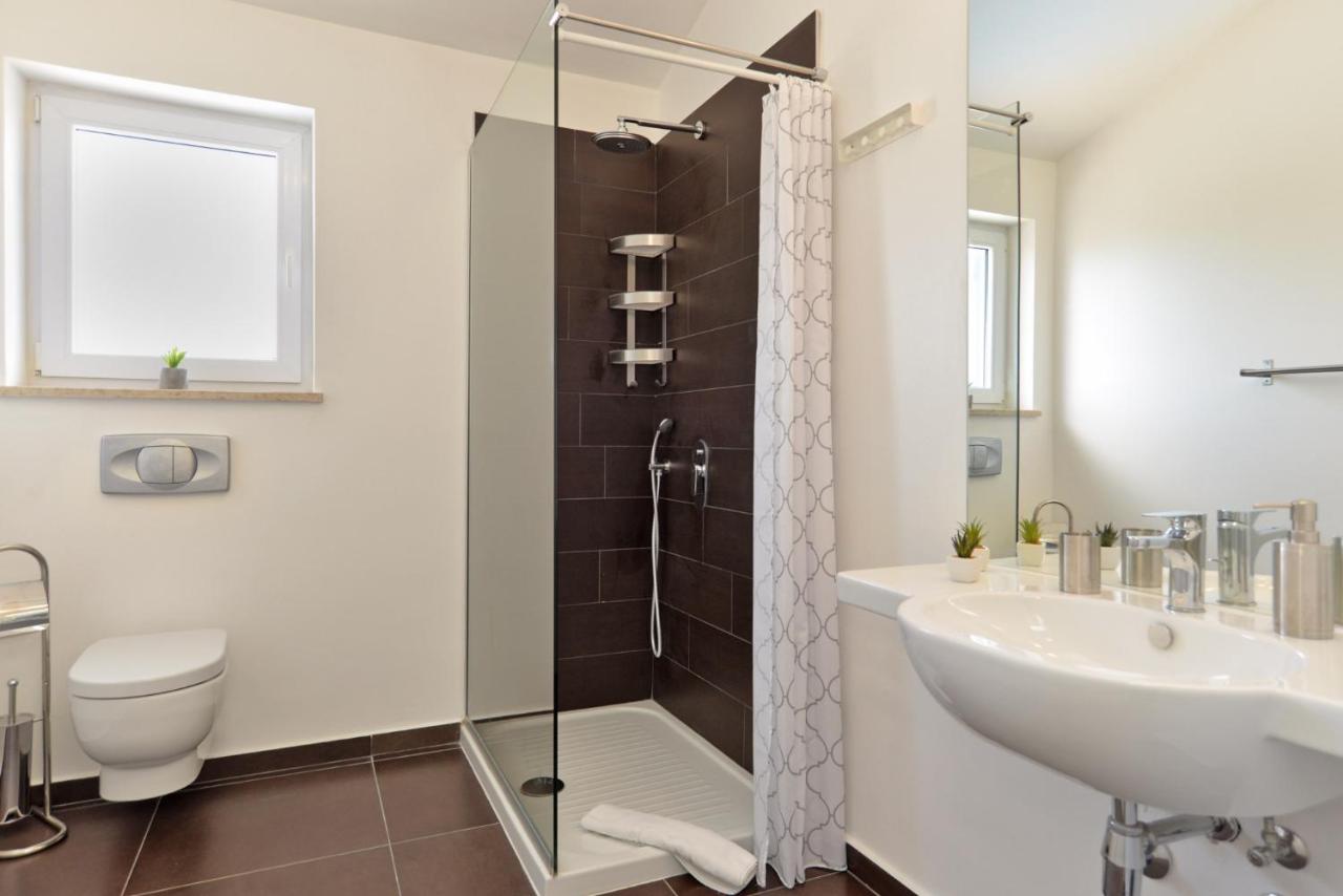 Villa 1519 photo
