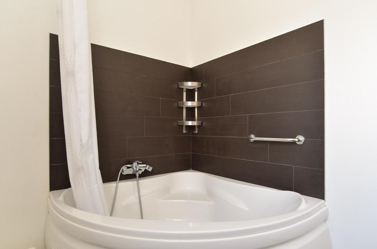 Villa 1519 photo