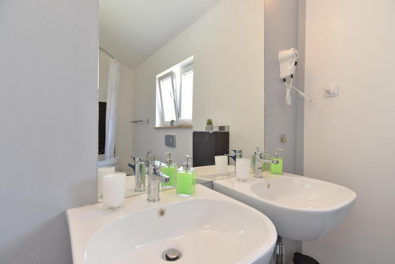 Villa 1519 photo