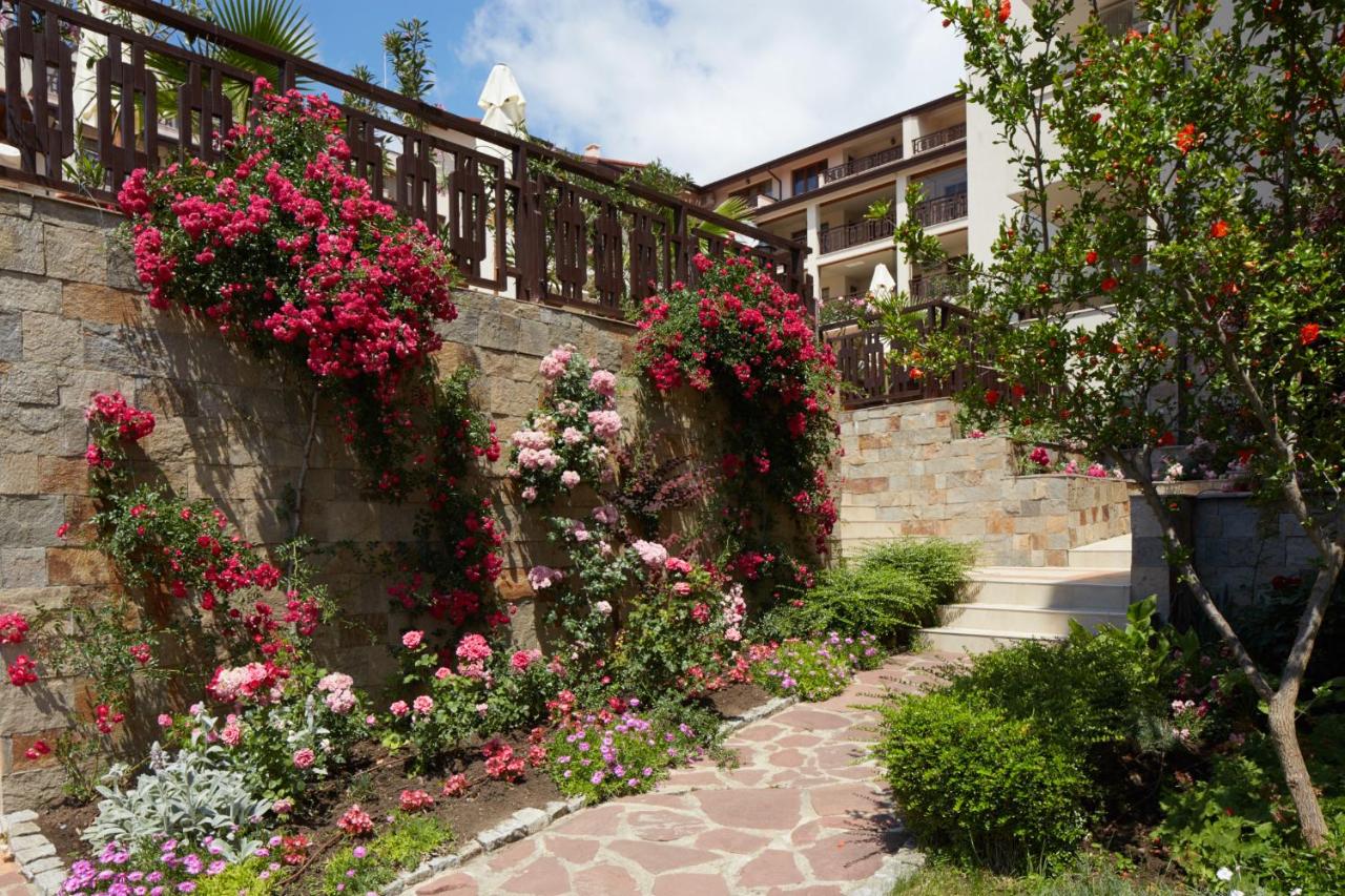 Relax Holiday Complex & Spa photo