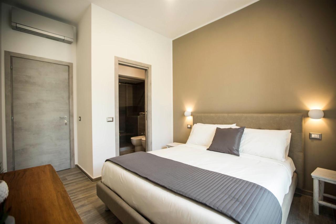 GB Central Station Napoli - 4