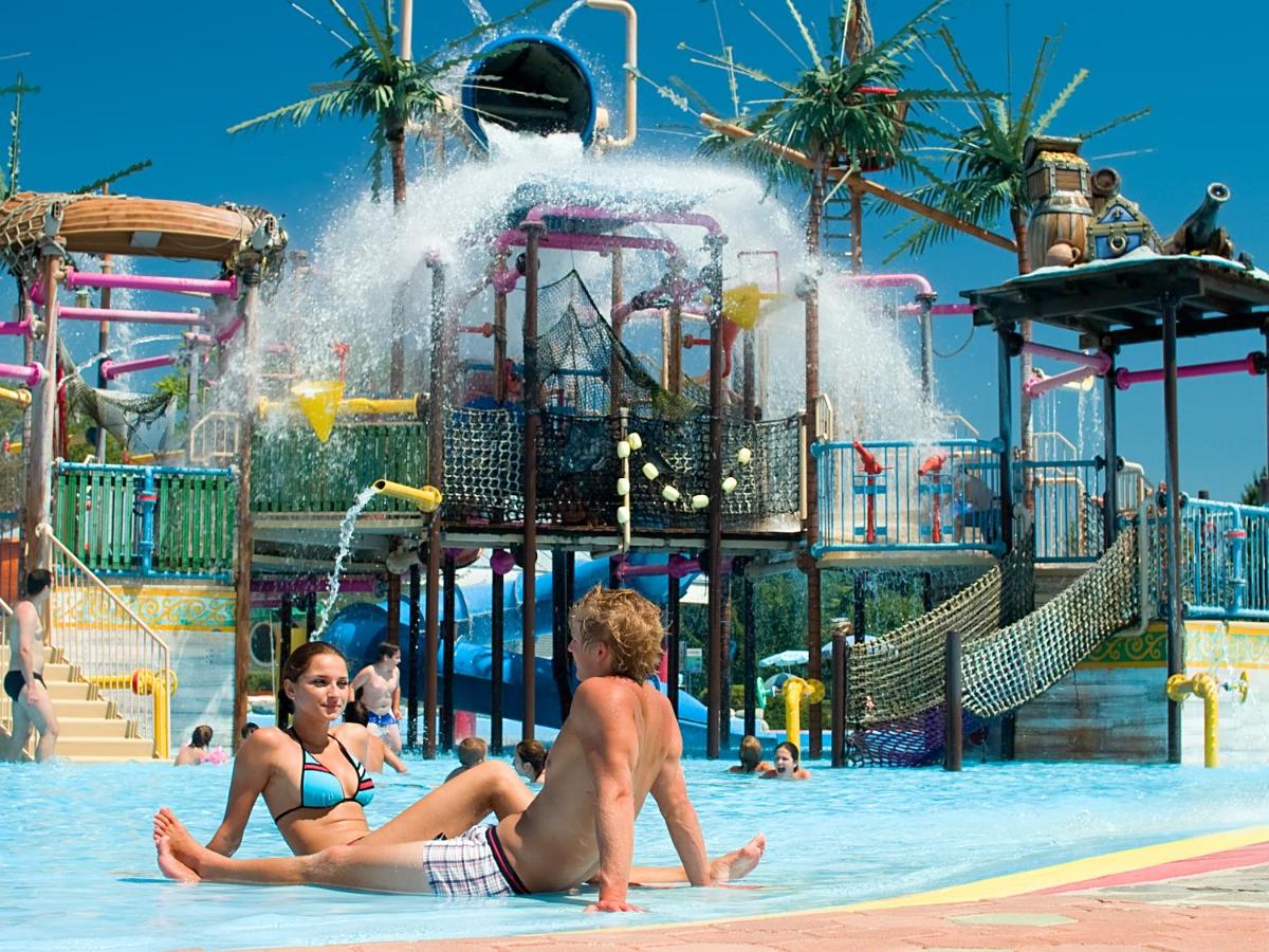 Water park: Spa Cottage
