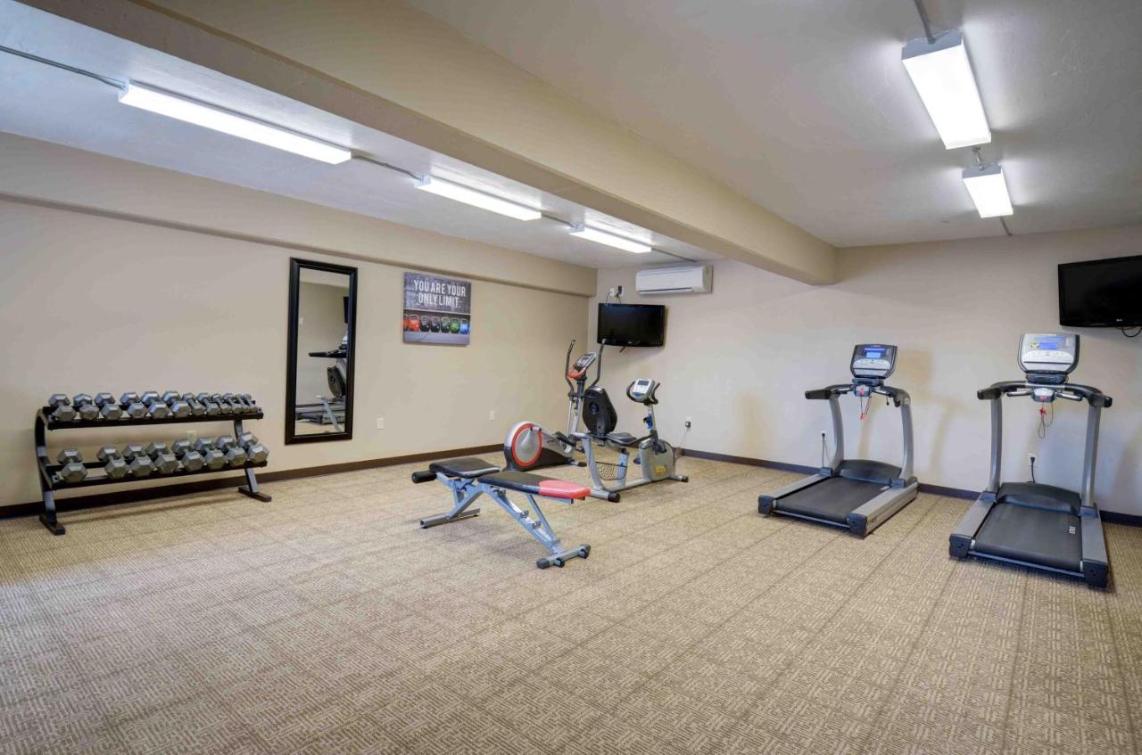 North Platte Inn and Suites — photo 9