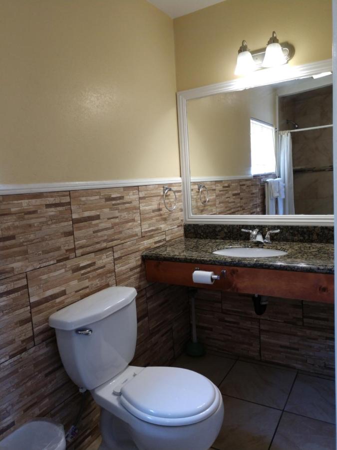 Bartlett Motel — photo 19