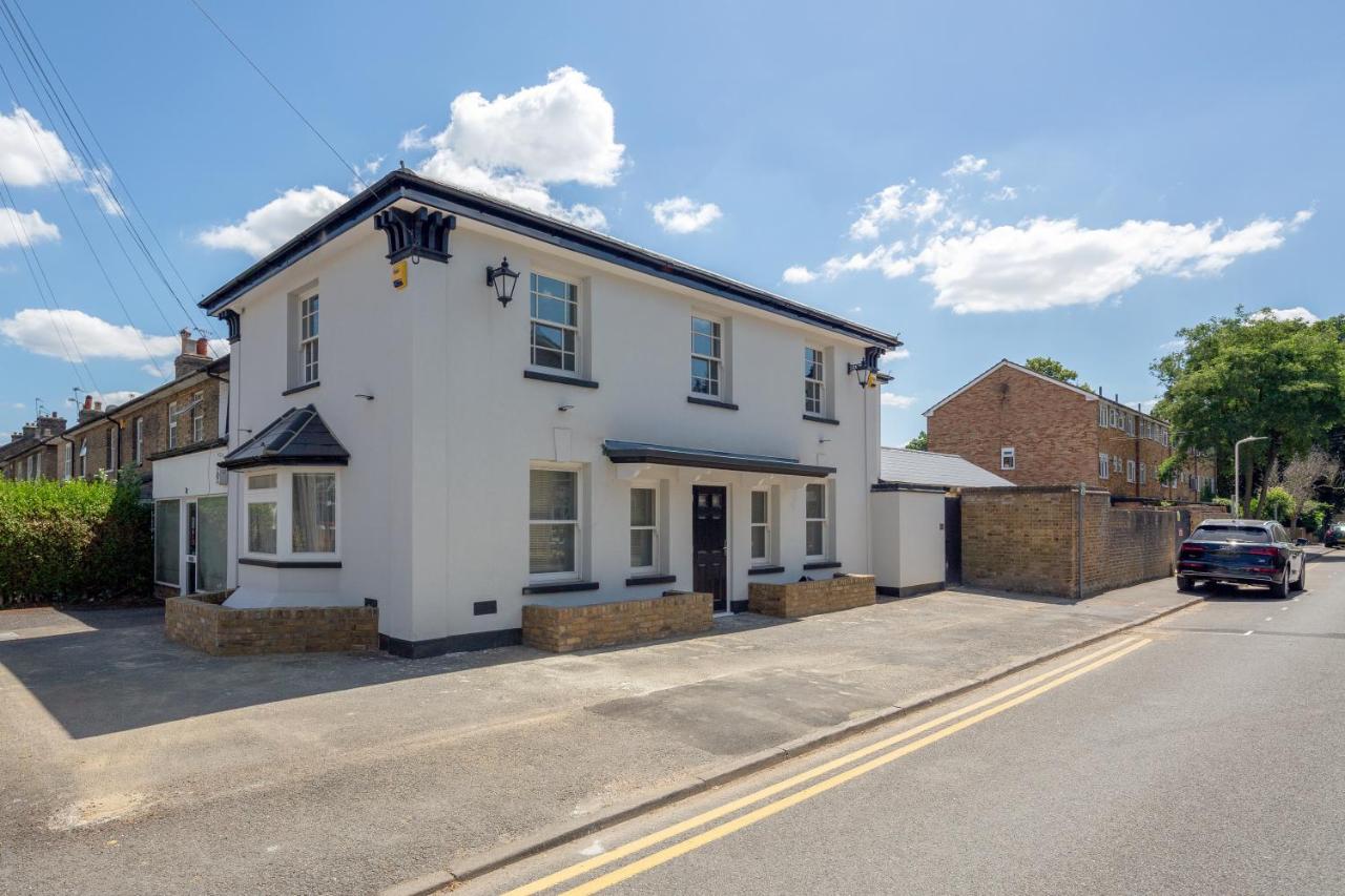 Elthorne Luxury Apartments - Uxbridge photo