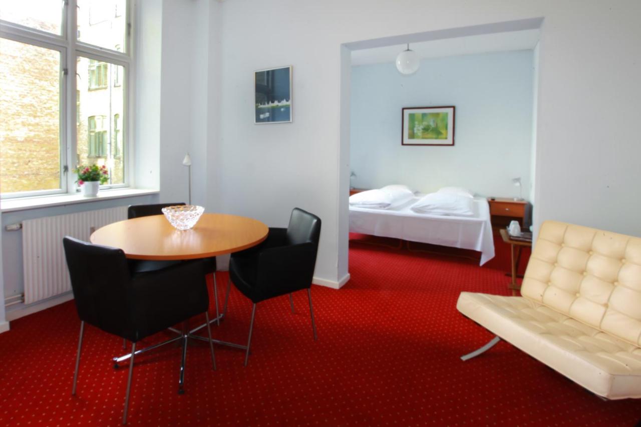 dónde alojarse en Copenhague mejores hoteles donde dormir barato