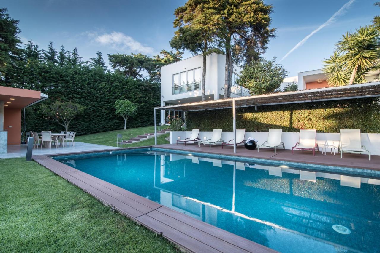Heated swimming pool: Villa Orange Charm Guesthouse