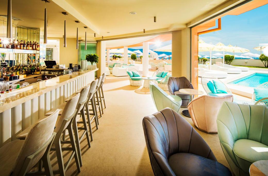 Hotel Residence Dune - Free Beach Access photo