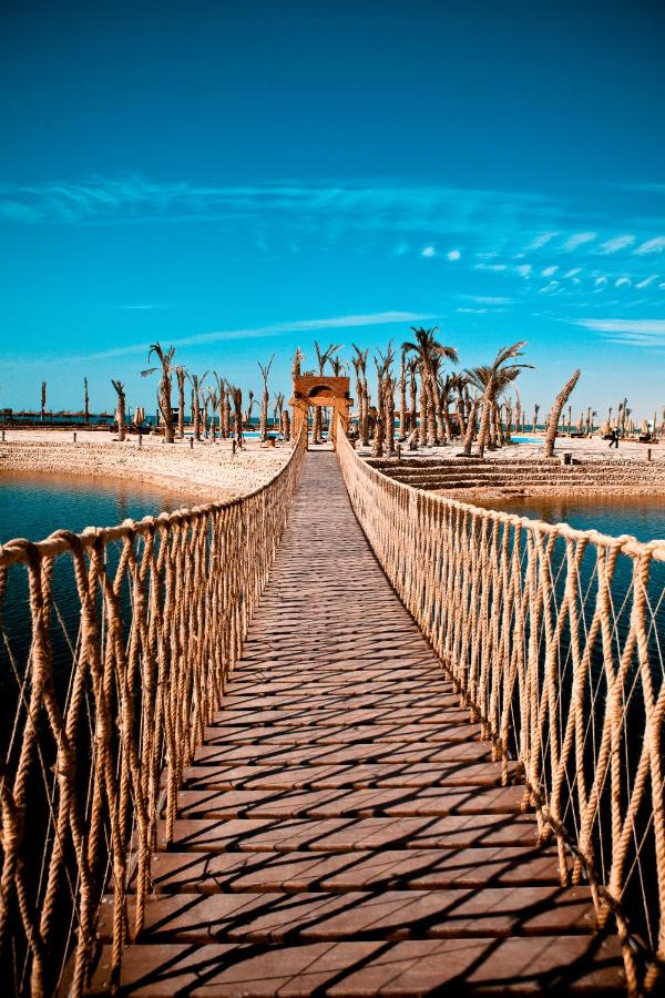 Beach: Mousa Coast Resort - Cairo Beach