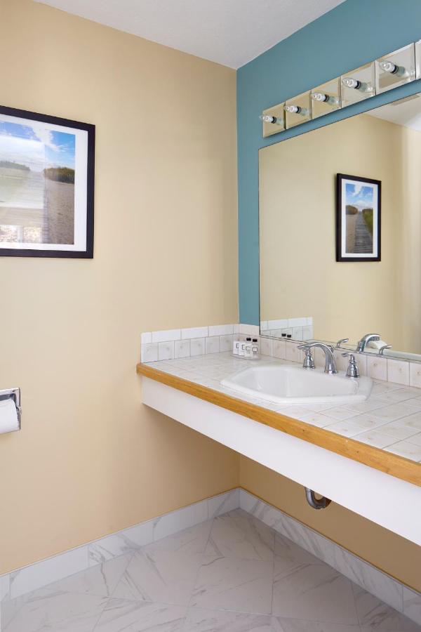 Breezeway Boutique Hotel — photo 9