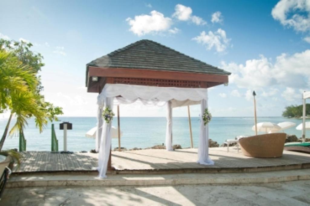 Mango Bay All Inclusive photo
