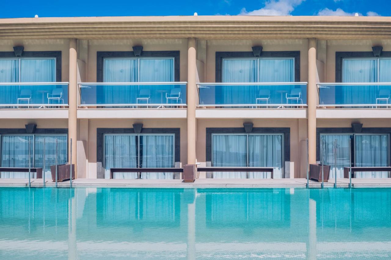 Heated swimming pool: Iberostar Selection Fuerteventura Palace