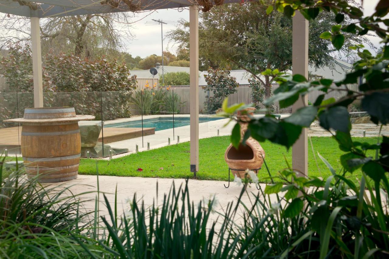 29 Jane static_photo