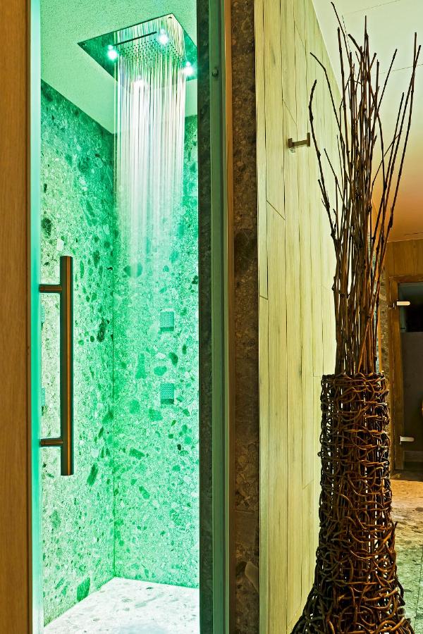 Kempinski Hotel Grand Arena Bansko photo