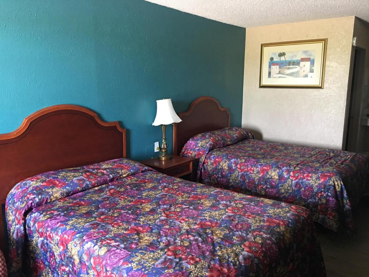 Bay Motel — photo 23