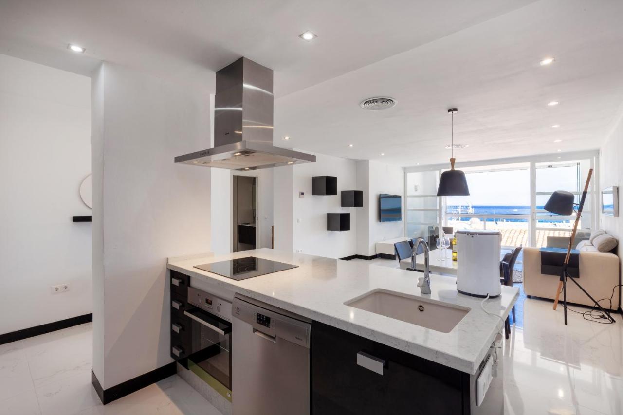 Luxury Holiday Apartment in Puerto Banus Marina with sea ...