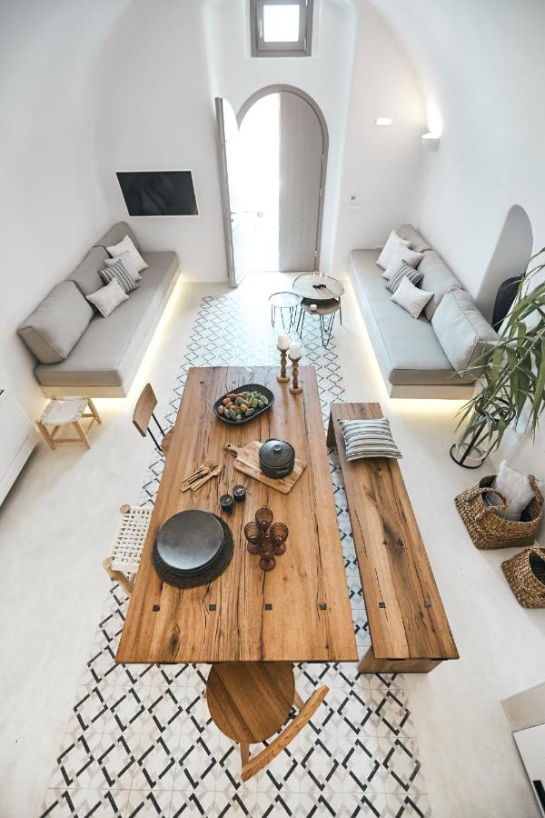 White & Co. La Torre Suites - 3